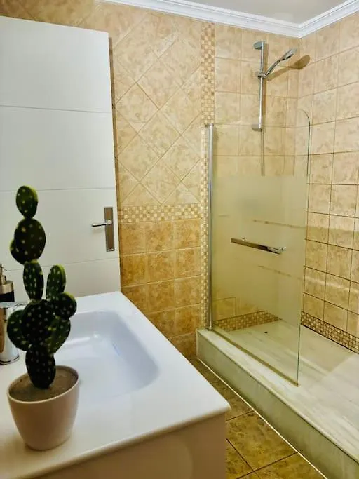 Spacious Apartment With Sea Views D Estepona Spain