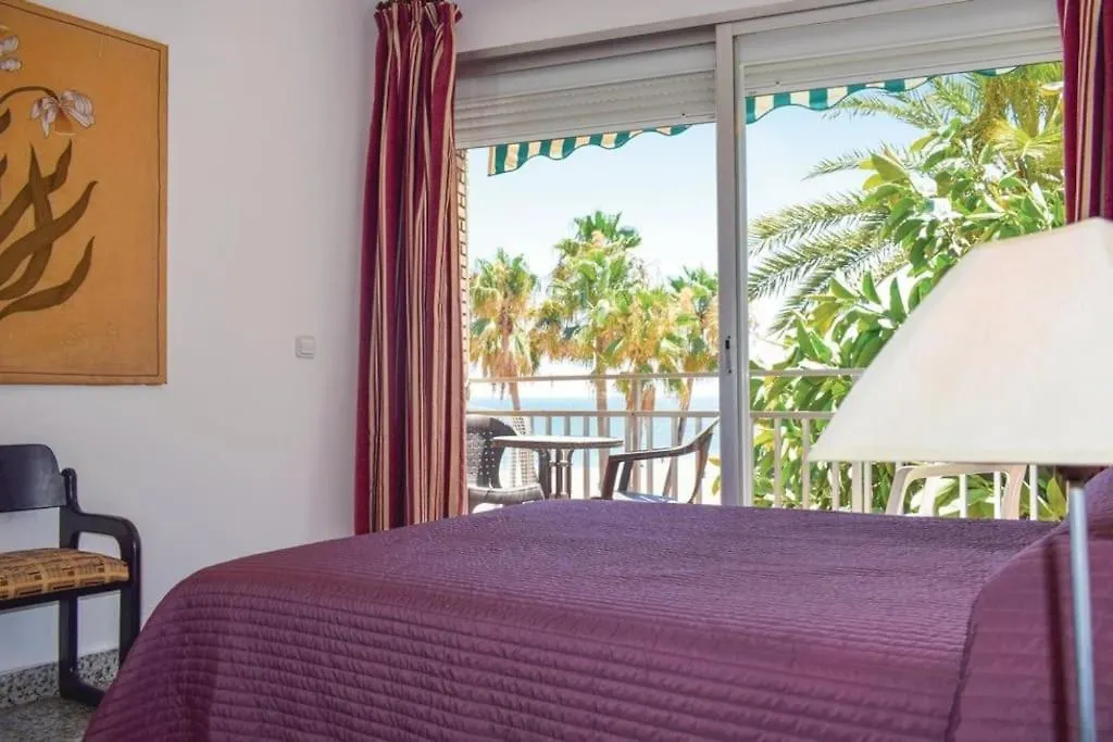 Spacious Apartment With Sea Views D Estepona